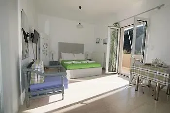 Dora Hébergement de vacances